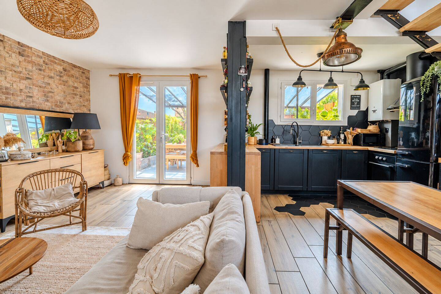 Maison 4 pièces 70 m² · à Bordeaux · 70 m² · 1 150 €/mois
