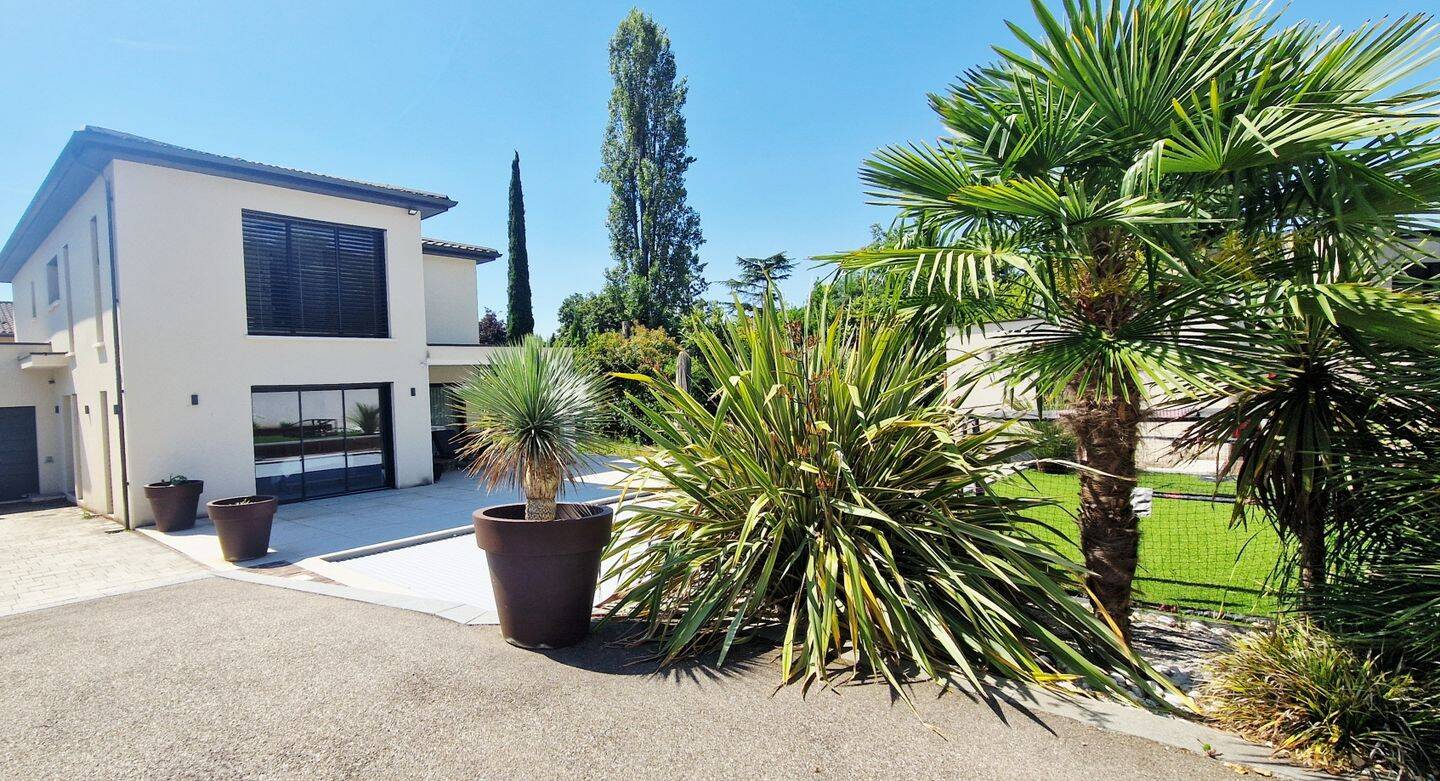 Maison 6 pièces 160 m² · à Écully · 160 m² · 985 000 €