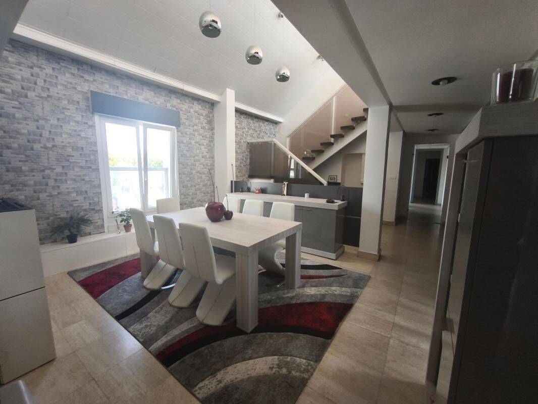 Appartement 5 pièces 190 m² · à Maubeuge · 190 m² · 219 900 €