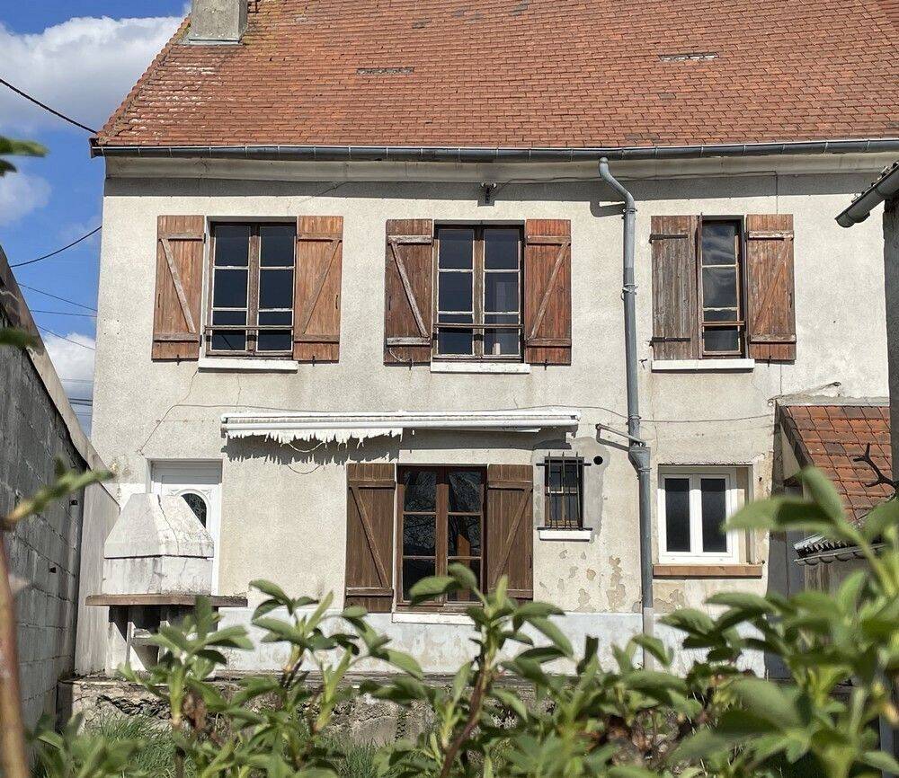 Maison 8 pièces 155 m² · à Château-Thierry · 155 m² · 110 000 €