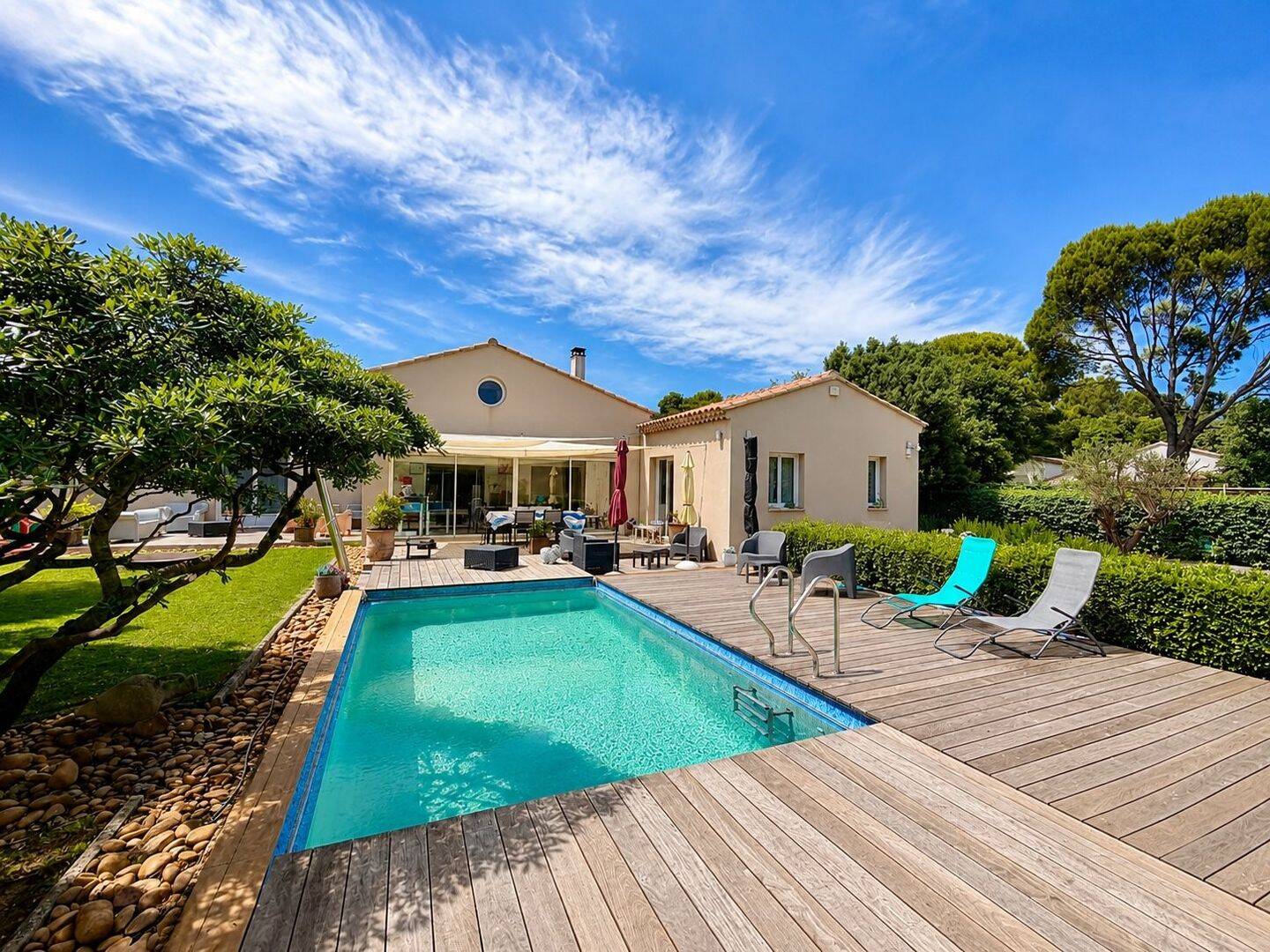 Maison 5 pièces 158 m² · à Villeneuve-lès-Avignon · 158 m² · 795 000 €