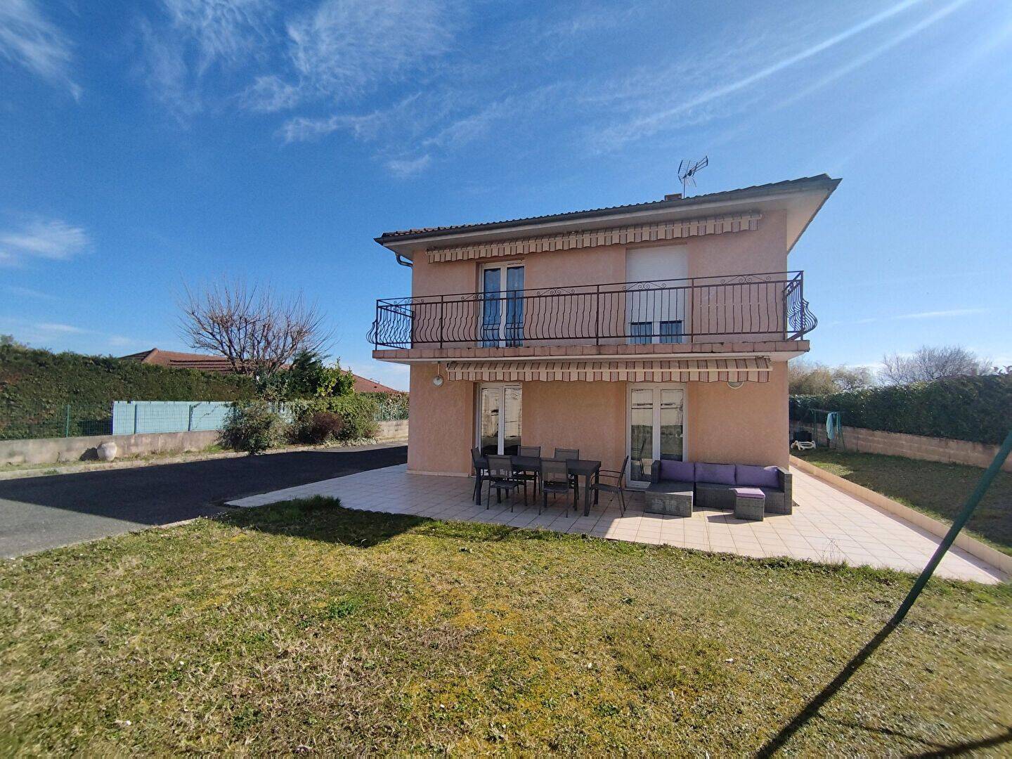 Maison 5 pièces 145 m² · à Bourgoin-Jallieu · 145 m² · 448 000 €