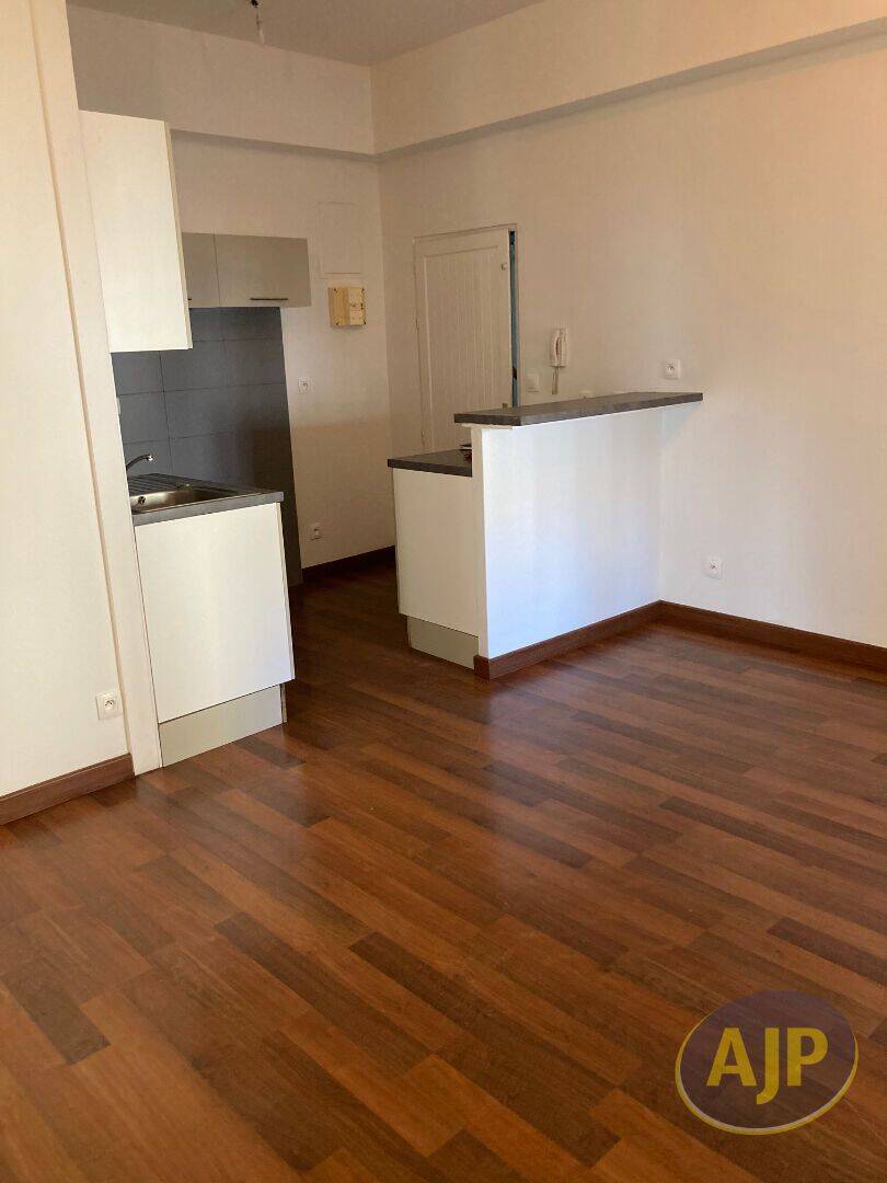 Appartement 3 pièces 42 m² · à Pauillac · 41,6 m² · 590 €