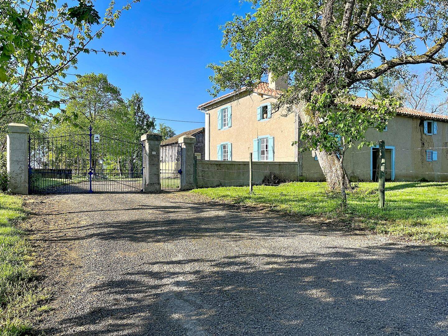 Maison 6 pièces 180 m² · à Viozan · 180 m² · 199 900 €