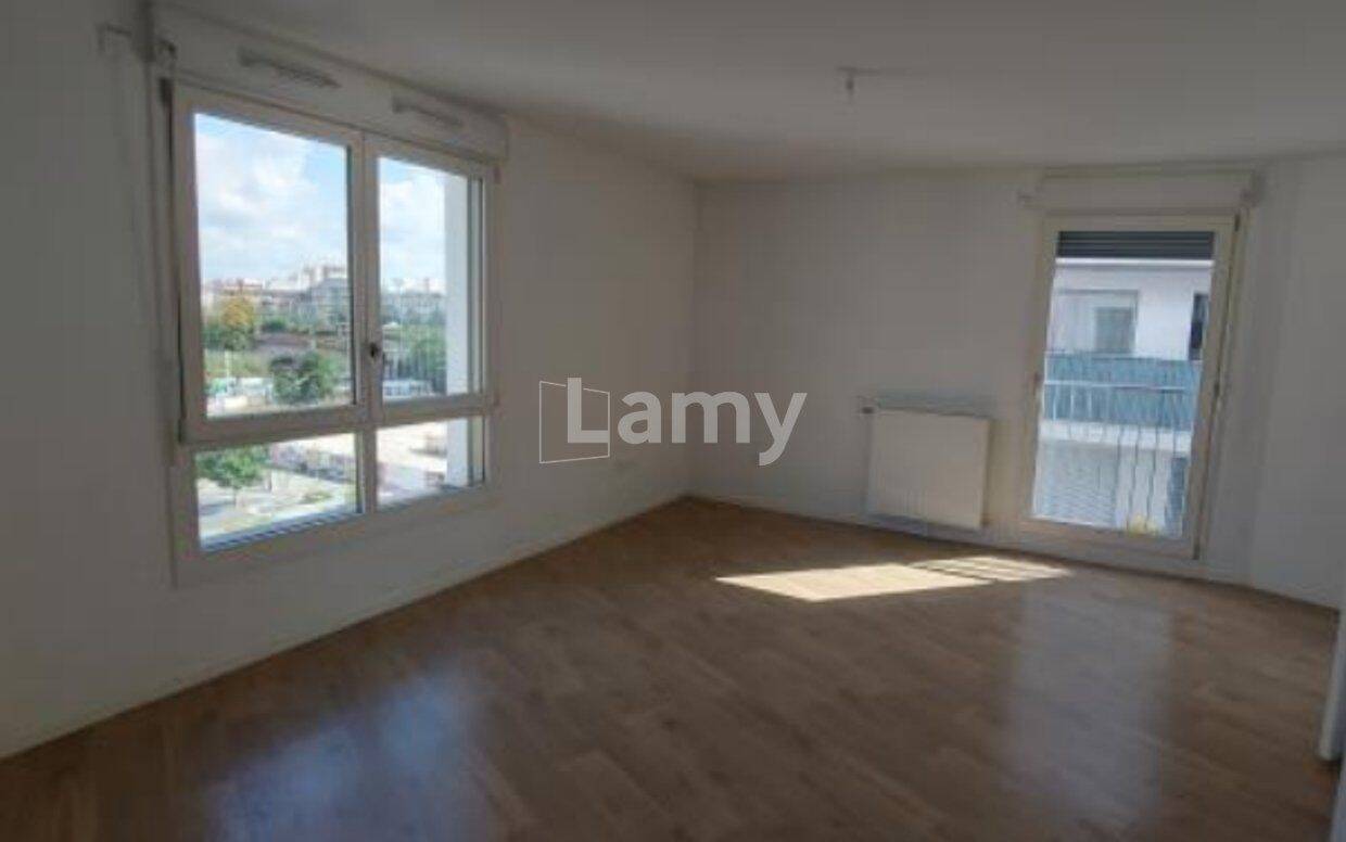 Appartement 3 pièces 64 m² · à Saint-Denis · 64 m² · 1 394 €/mois