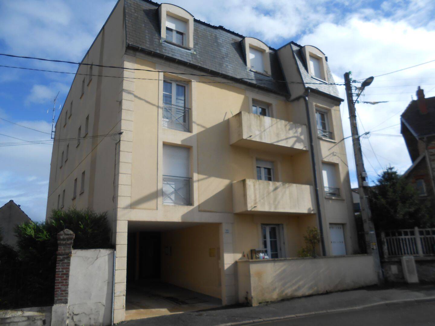 Appartement 1 pièce 29 m² · à Pontault-Combault · 28,5 m² · 760 €