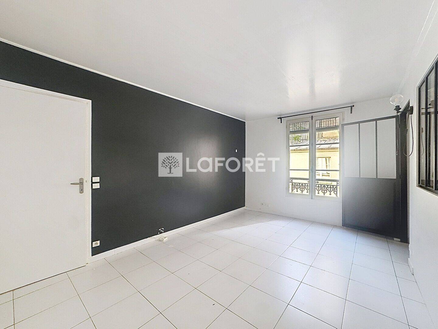 Appartement 3 pièces 64 m² · à Paris 8ème Arrondissement · 63,6 m² · 2 500 €