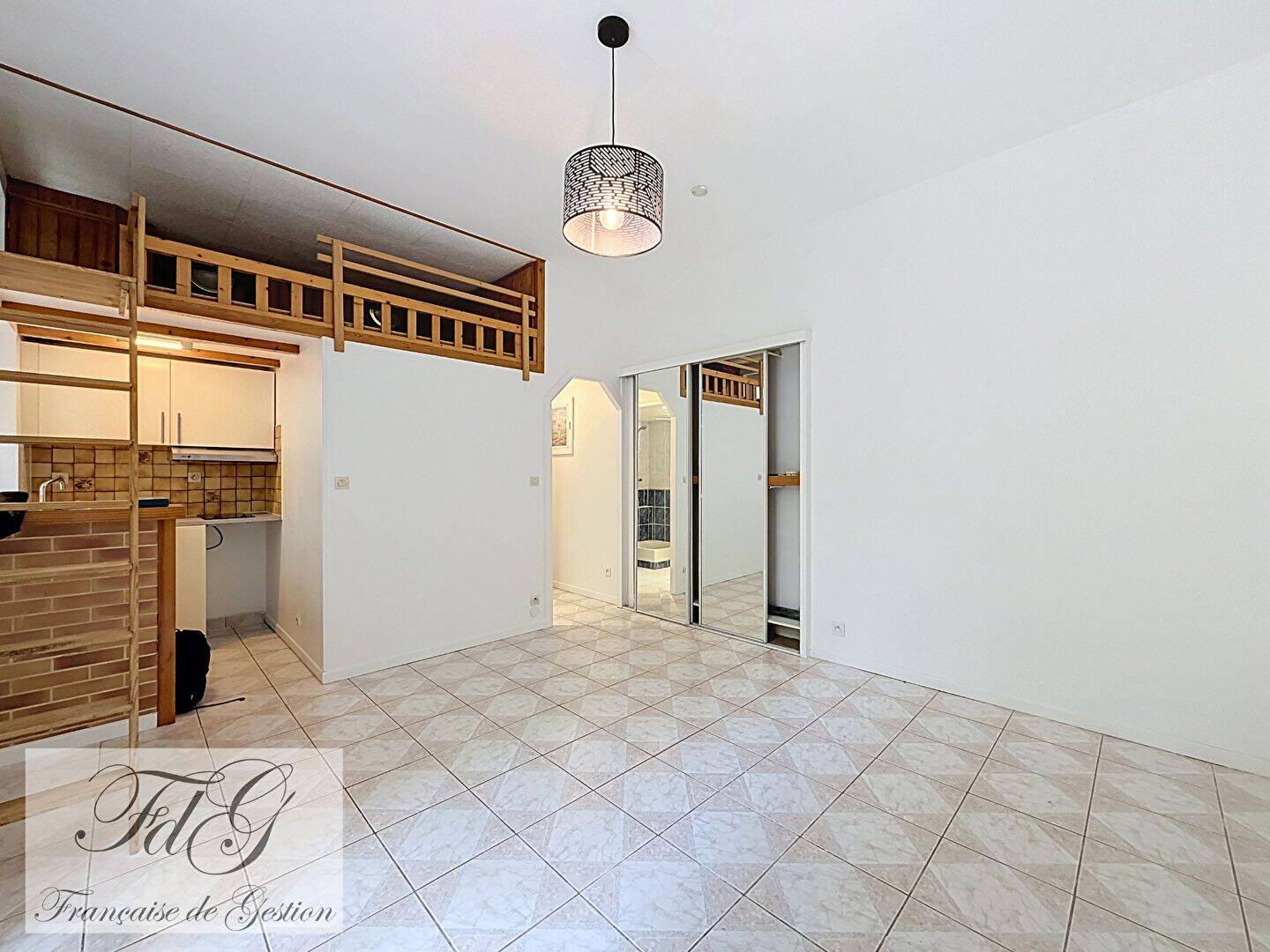 Appartement 1 pièce 21 m² · à Bois-Colombes · 21,3 m² · 890 €