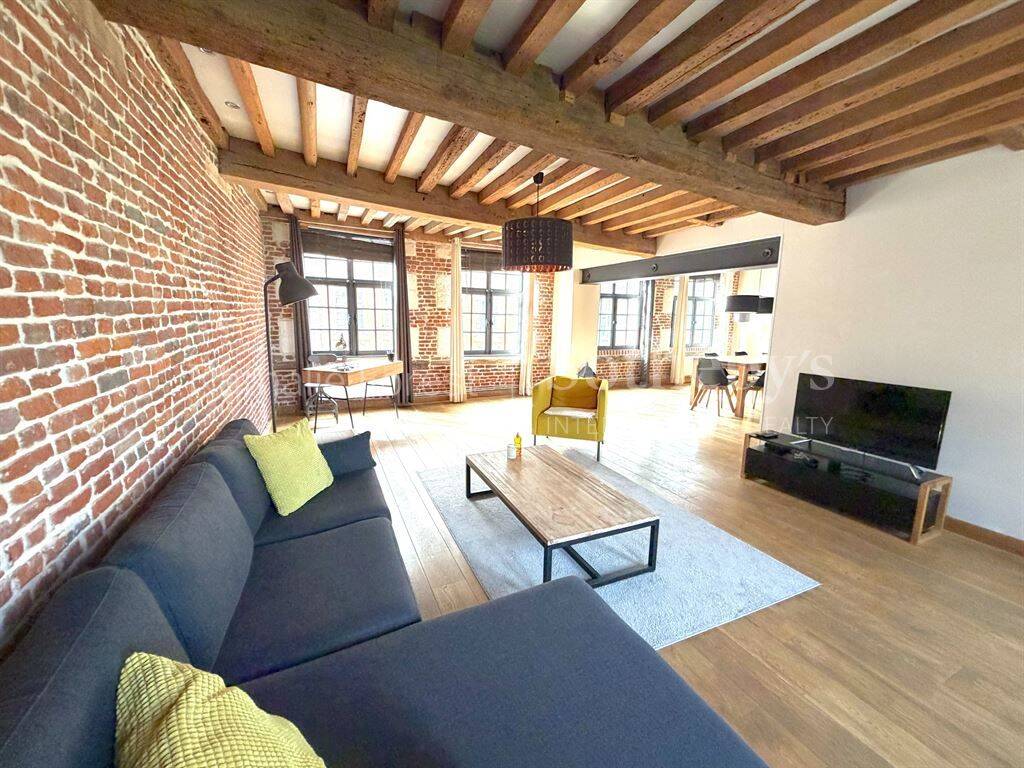 Appartement 4 pièces 129 m² · à Lille · 129 m² · 2 345 €/mois