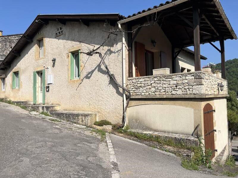 Maison de bourg de 7 pièces principales