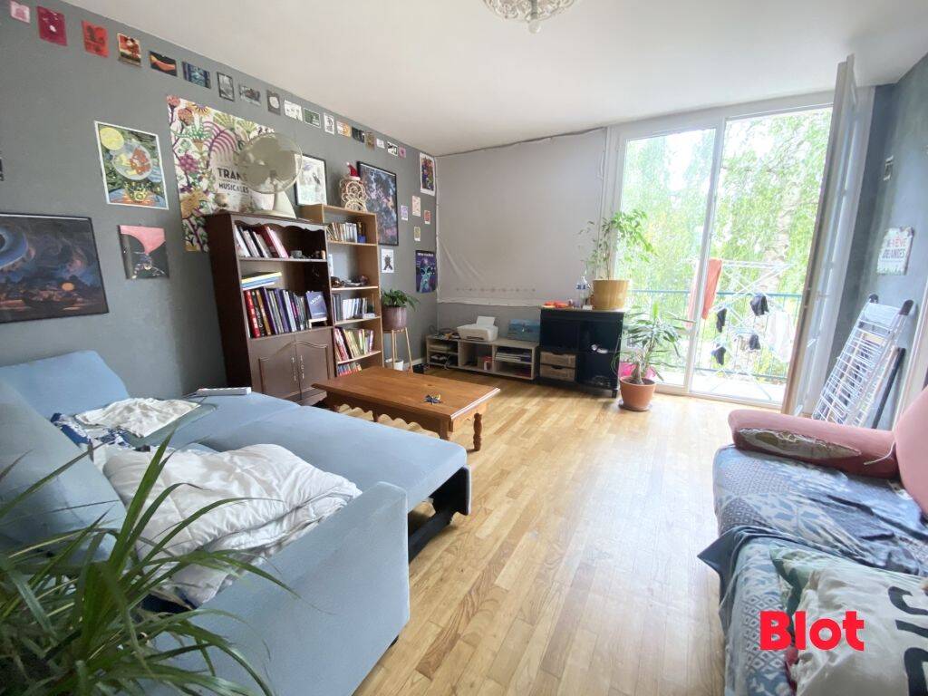 4 pièces 71 m² · à Rennes · 70,6 m² · 928 €/mois