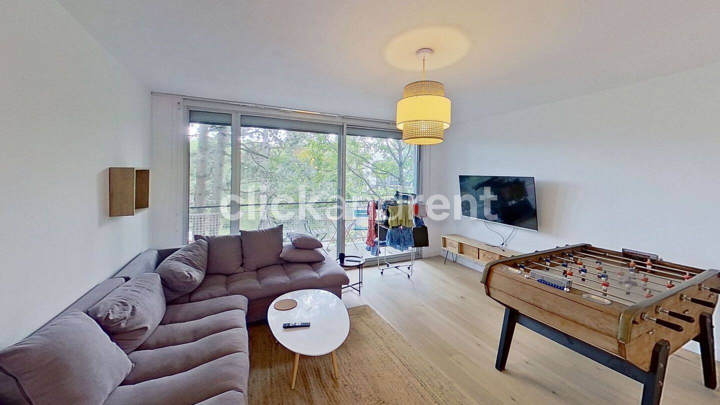 5 pièces 82 m² · à Palaiseau · 81,5 m² · 720 €