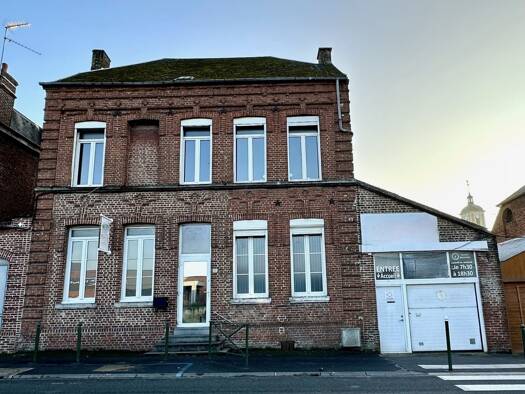 Maison à vendre 126 000 € 12 pièces 7 chambres 250 m² 484 m² de terrain Bousies 59222