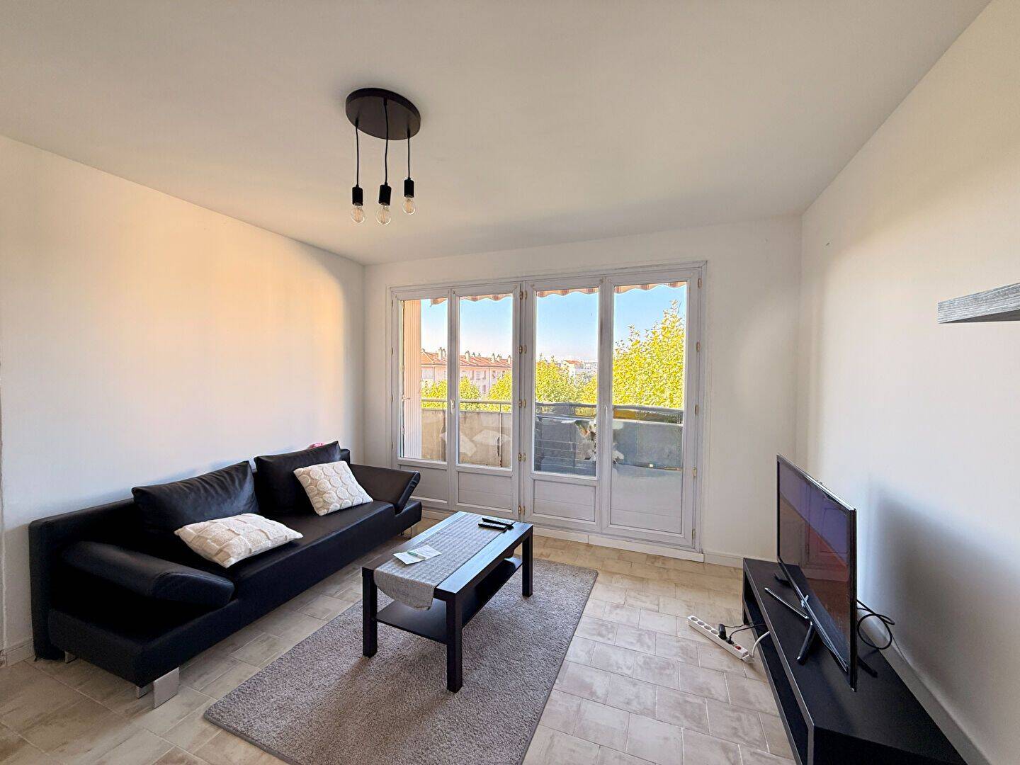 Appartement 4 pièces 66 m² · à Bron · 65,5 m² · 218 000 €
