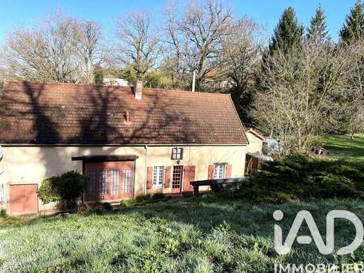 Maison à vendre 128 500 € 3 pièces 2 chambres 59 m² 4 493 m² de terrain Échassières 03330