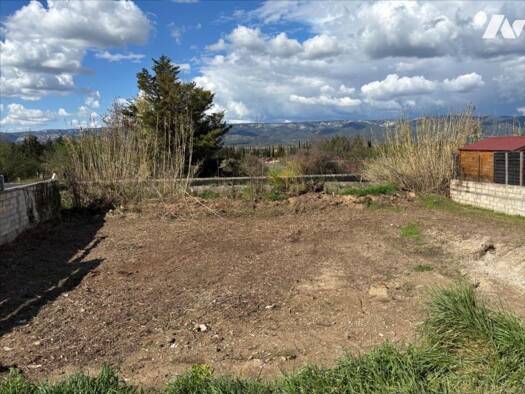 Terrain à vendre 133 750 € 369 m² de terrain Charleval 13350