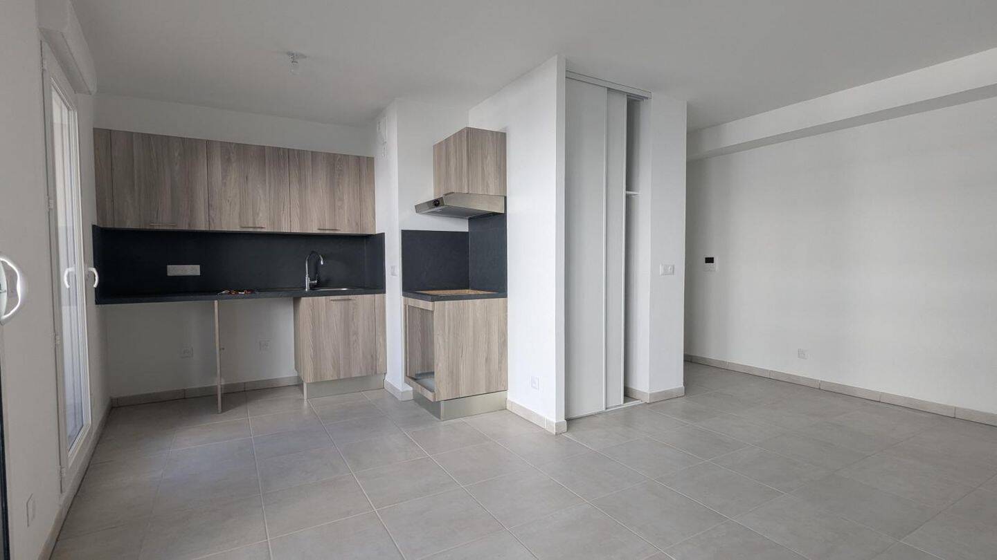 Appartement 2 pièces 42 m² · à Marseille 8ème Arrondissement · 42 m² · 856 €/mois