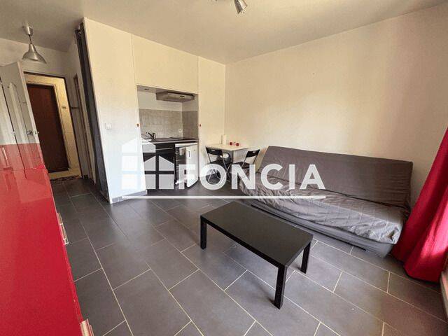 Appartement 1 pièce 19 m² · à Évreux · 18,6 m² · 443 €