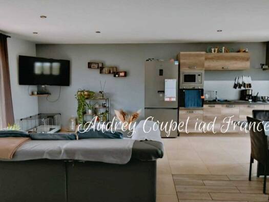 Maison à vendre 277 000 € 6 pièces 4 chambres 120 m² 2 607 m² de terrain Mésanger 44522