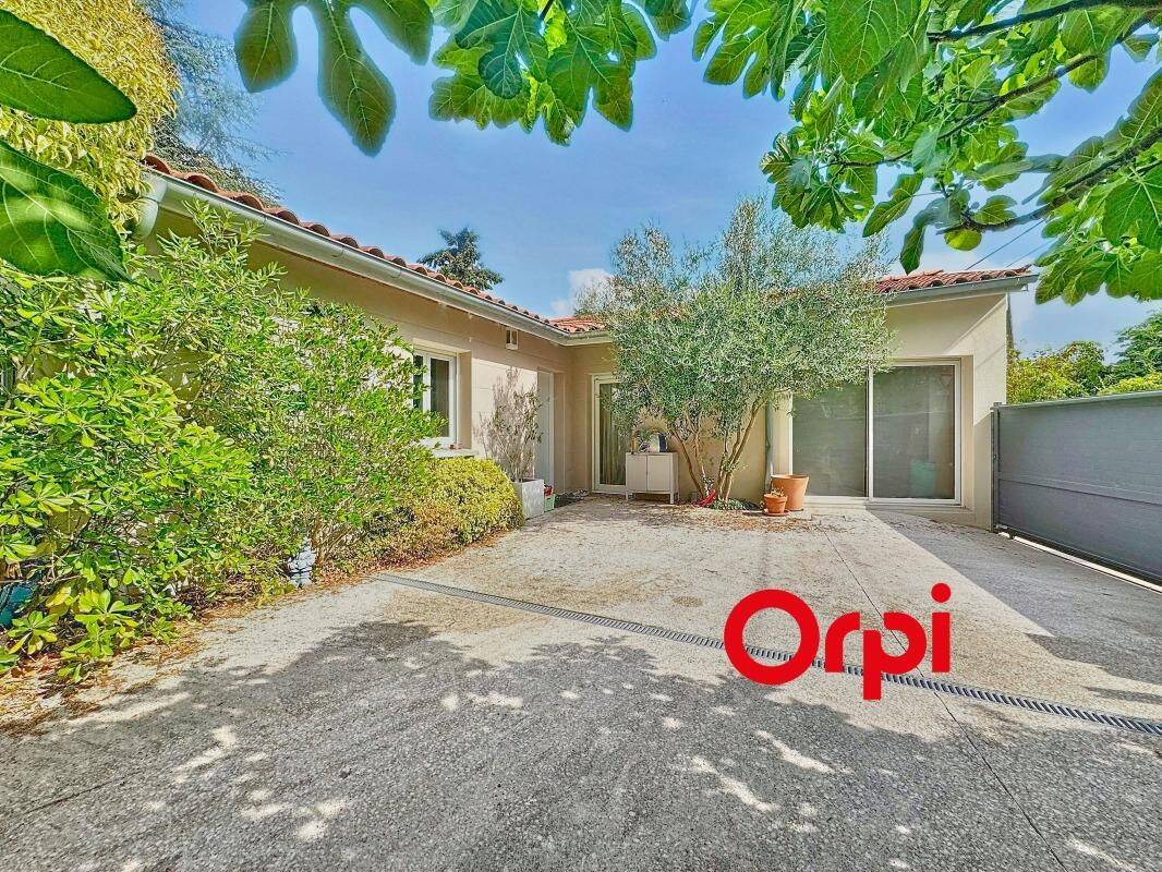 Maison 5 pièces 108 m² · à Craponne · 108 m² · 550 000 €