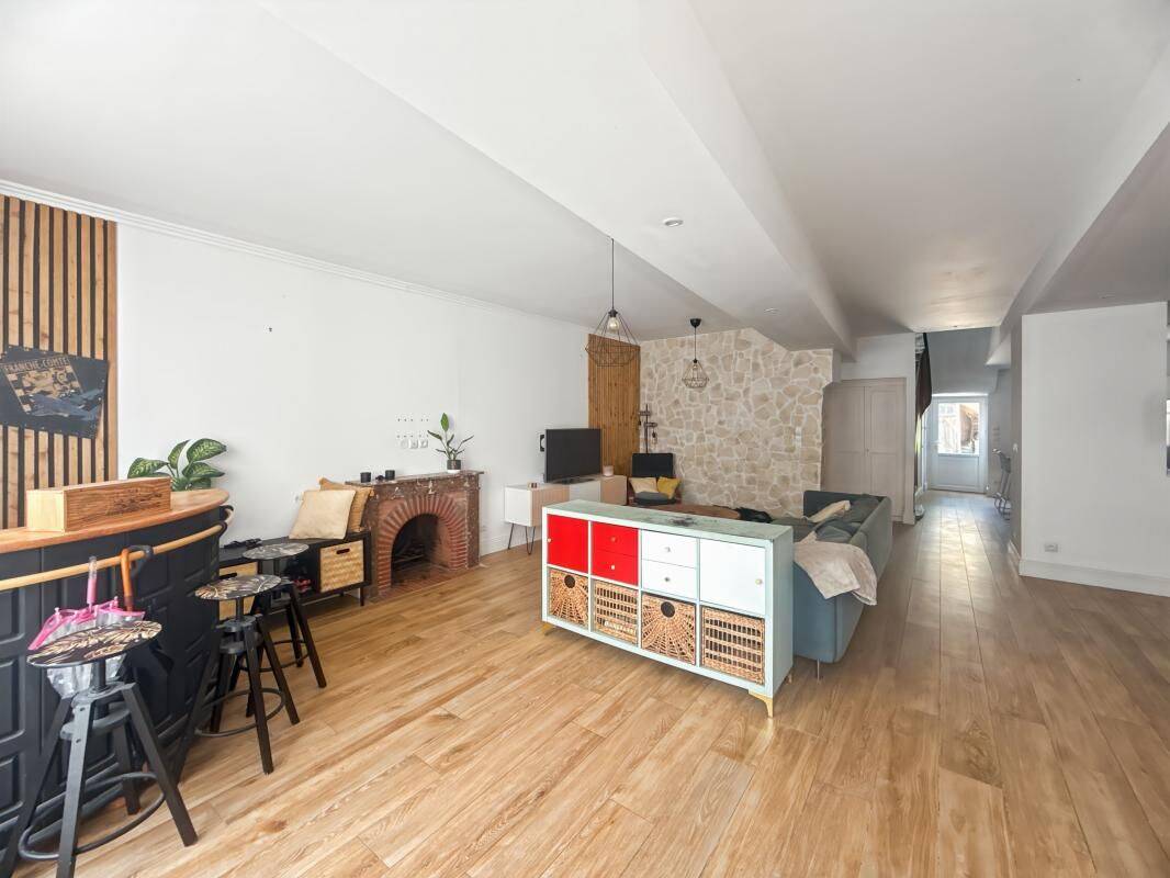 Maison 5 pièces 175 m² · à Artenay · 175 m² · 1 141 €/mois