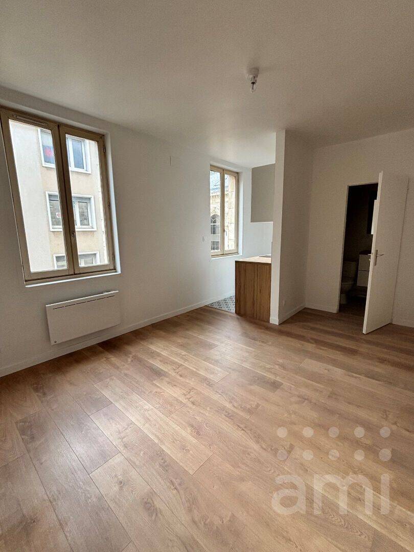 Appartement 1 pièce 20 m² · à Niort · 20 m² · 460 €