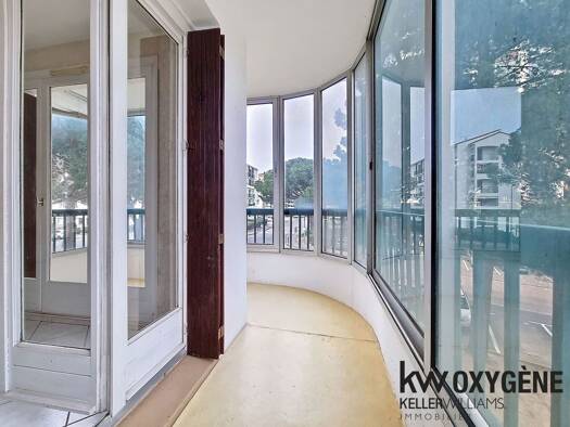 Appartement à vendre 148 000 € 4 pièces 3 chambres 100 m² Étage 1/9 Perpignan 66000