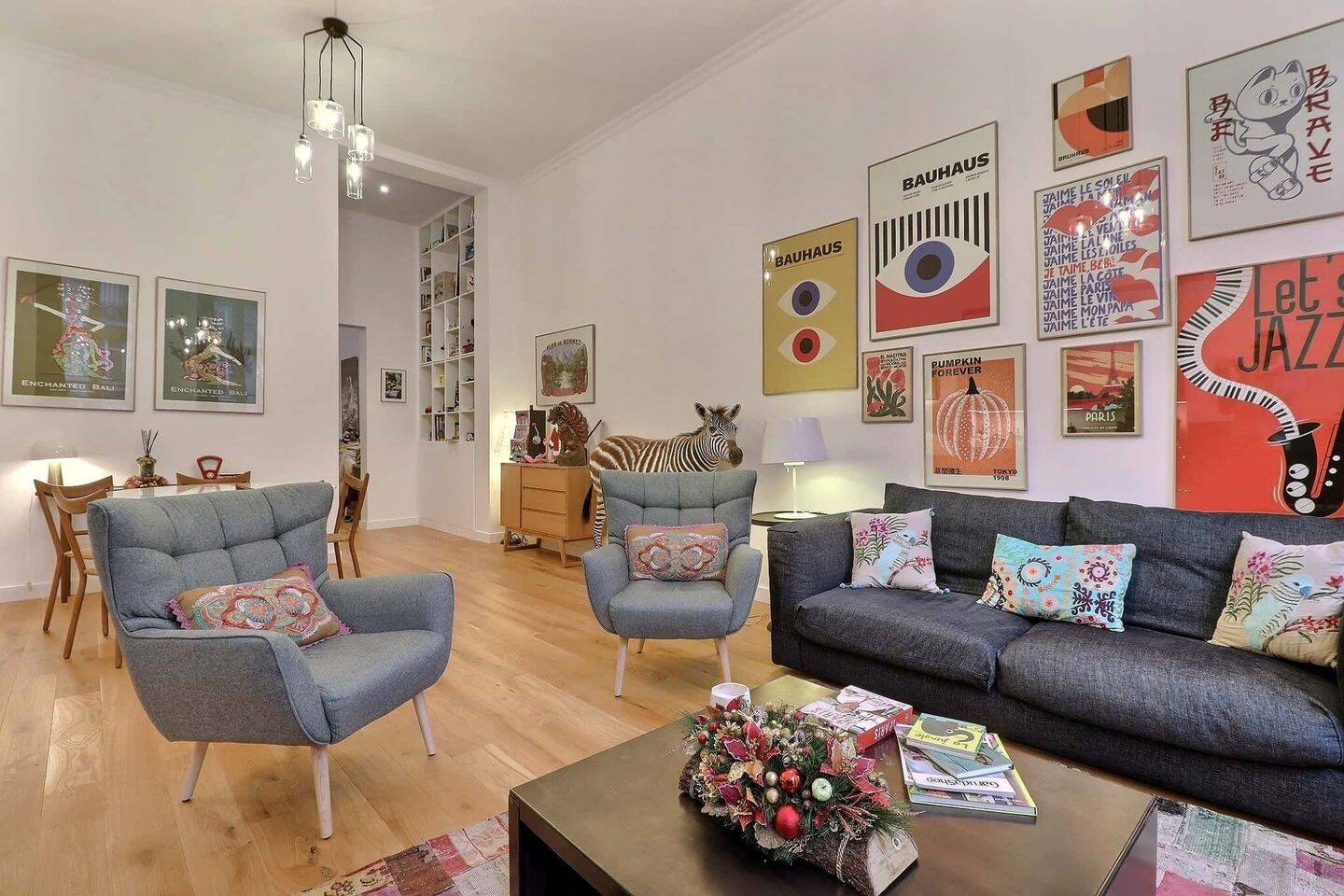 Appartement 2 pièces 92 m² · à Paris 15ème Arrondissement · 92 m² · 6 032 €