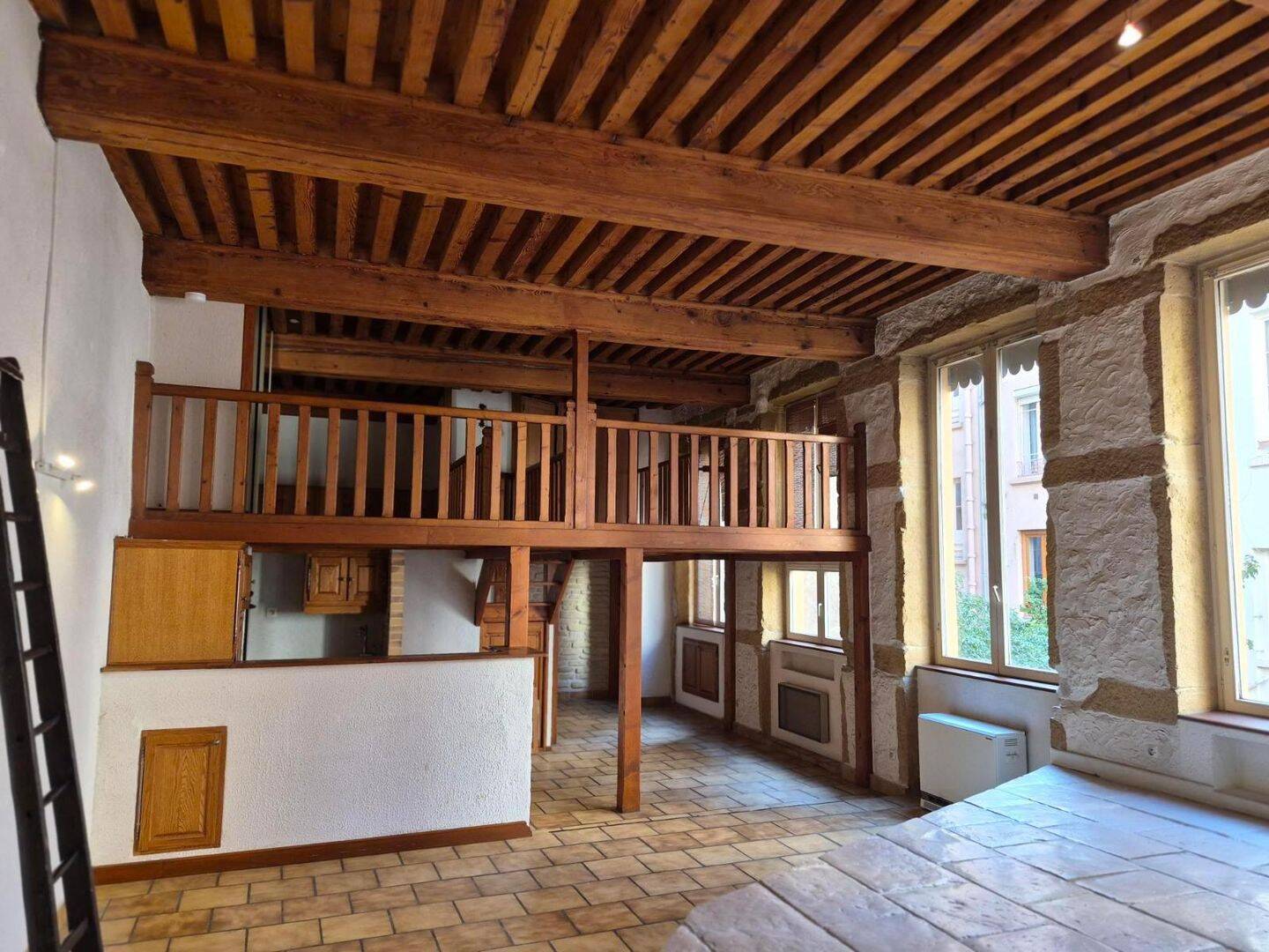 Appartement 2 pièces 63 m² · à Lyon 1er Arrondissement · 63 m² · 1 030 €