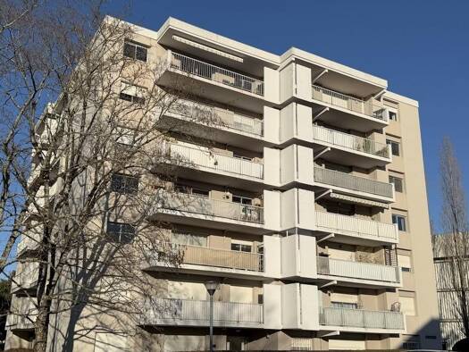 Appartement à vendre 179 000 € 3 pièces 2 chambres 72,6 m² 1er étage Pau Nord Pau 64000