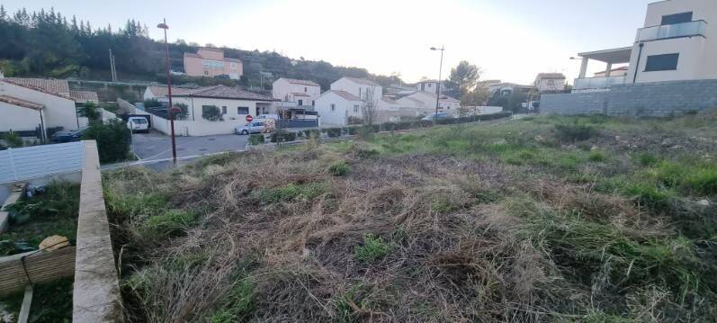 Terrain de 596 m² à Clermont-l'Hérault - photo 2