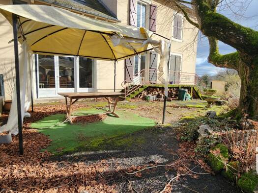 Maison à vendre 199 000 € 8 pièces 4 chambres 170 m² 1 086 m² de terrain Calmont 12450