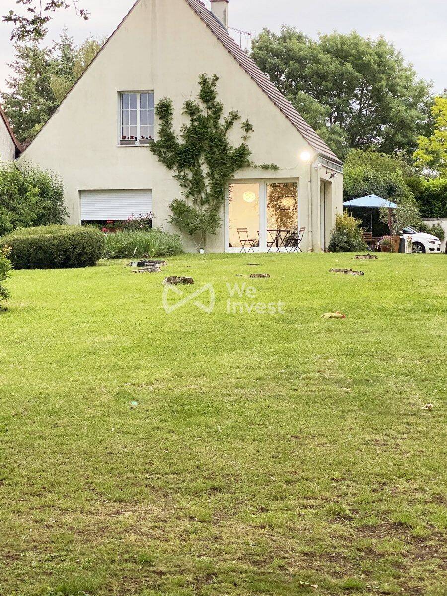 Maison 7 pièces 153 m² · à Auneau-Bleury-Saint-Symphorien · 153 m² · 299 000 €