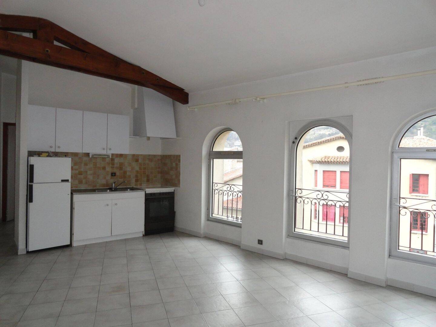 Appartement 3 pièces 44 m² · à Le Vigan · 43,8 m² · 443 €