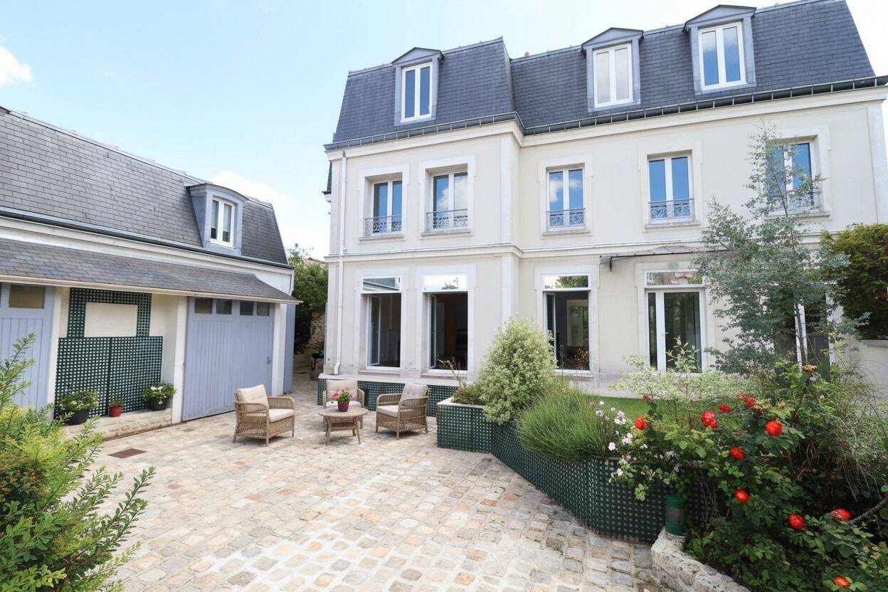 Maison 8 pièces 350 m² · à Meudon · 350 m² · 1 650 000 €