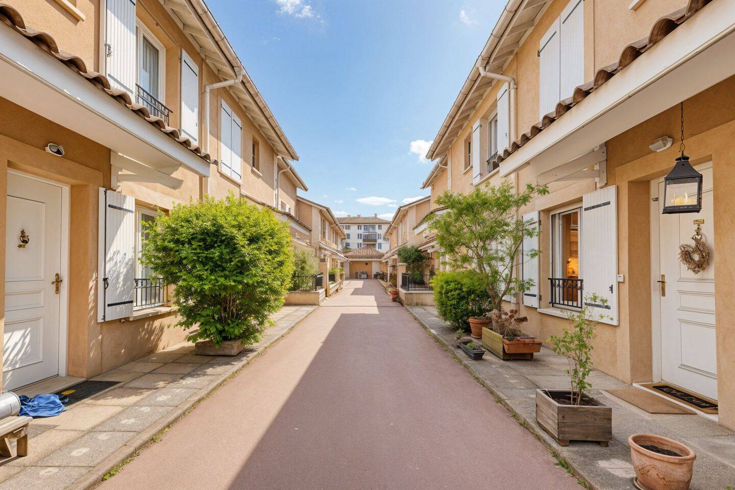 Appartement 4 pièces 93 m² · à Lyon 8ème Arrondissement · 93 m² · 430 000 €