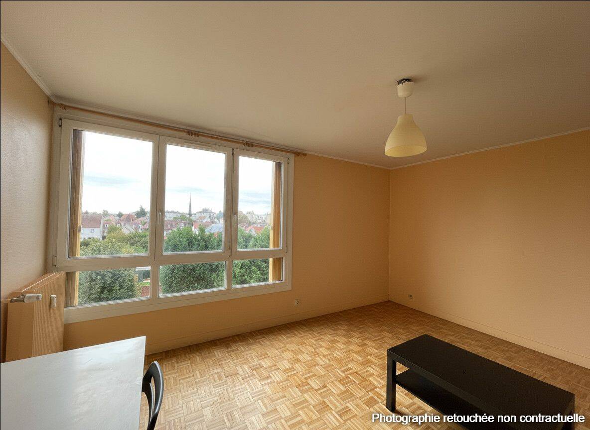 Appartement 4 pièces 74 m² · à Compiègne · 73,9 m² · 139 000 €