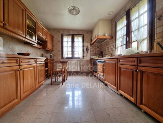 Maison de plain-pied à vendre 127 000 € 4 pièces 3 chambres 86 m² 1 233 m² de terrain Pouilly-sur-Loire 58150