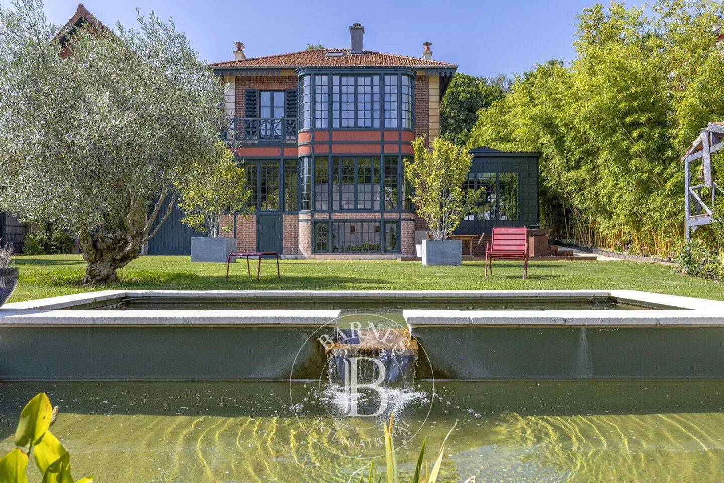 Maison 8 pièces 285 m² · à Ville-d'Avray · 285 m² · 2 500 000 €