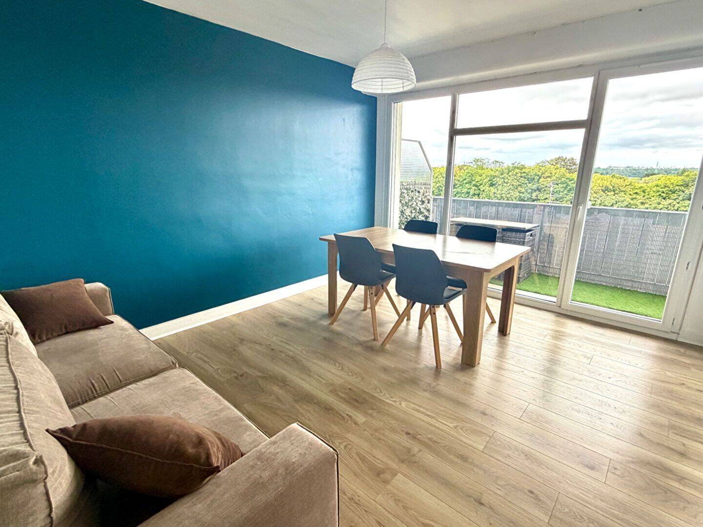 Appartement 3 pièces 55 m² · à Hérouville-Saint-Clair · 55 m² · 750 €