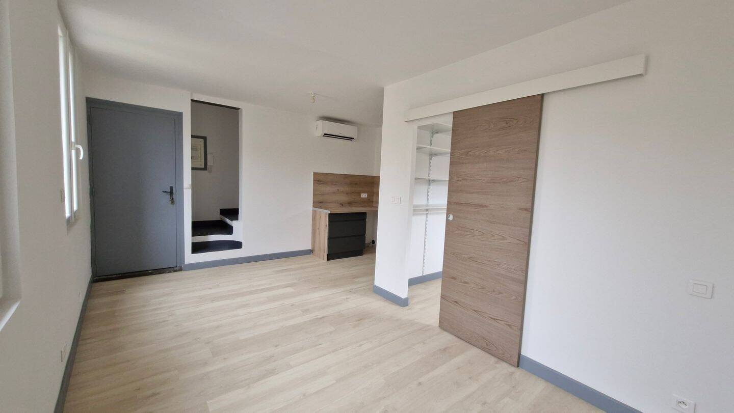 Appartement 1 pièce 35 m² · à Uzès · 35 m² · 590 €