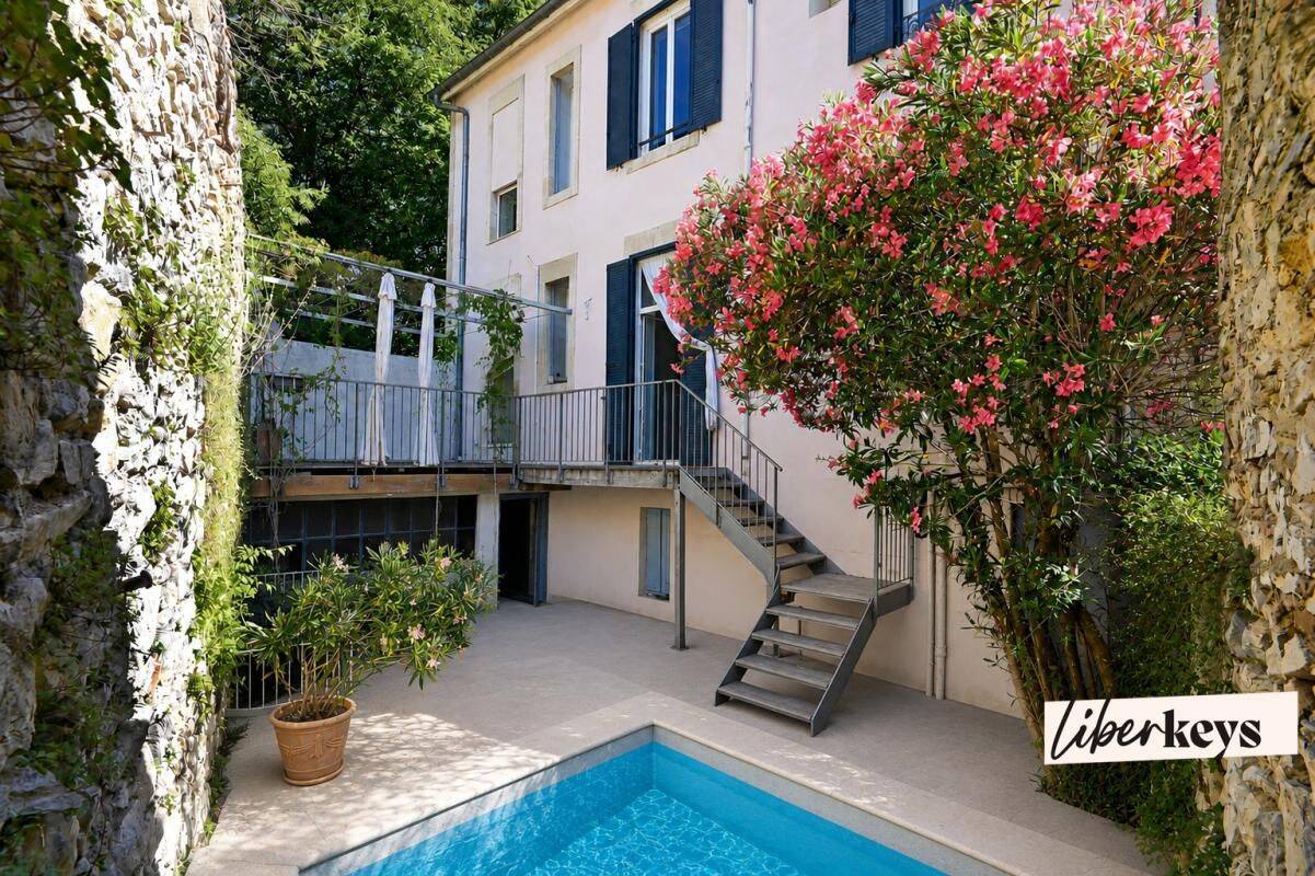 Maison 7 pièces 191 m² · à Nîmes · 191,2 m² · 799 000 €