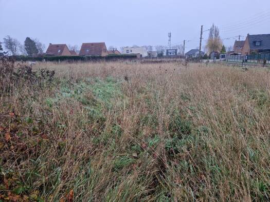 Terrain constructible viabilisé à vendre 146 640 € 456 m² de terrain Sud et Ouest Santes 59211