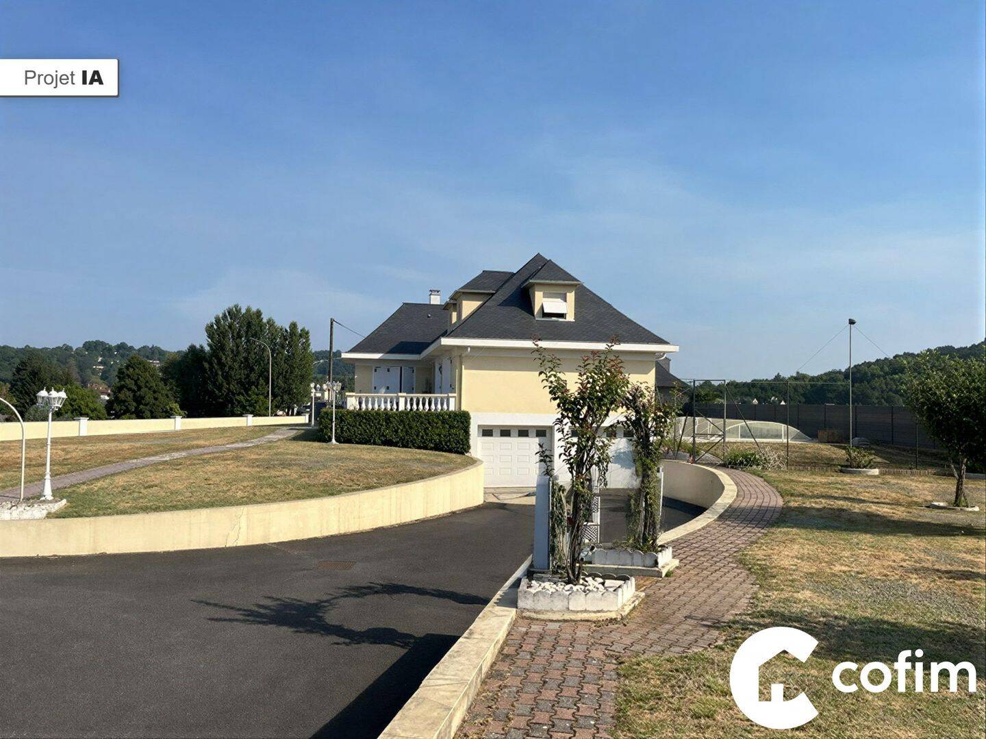 Maison 9 pièces 185 m² · à Lourdes · 185,4 m² · 390 000 €