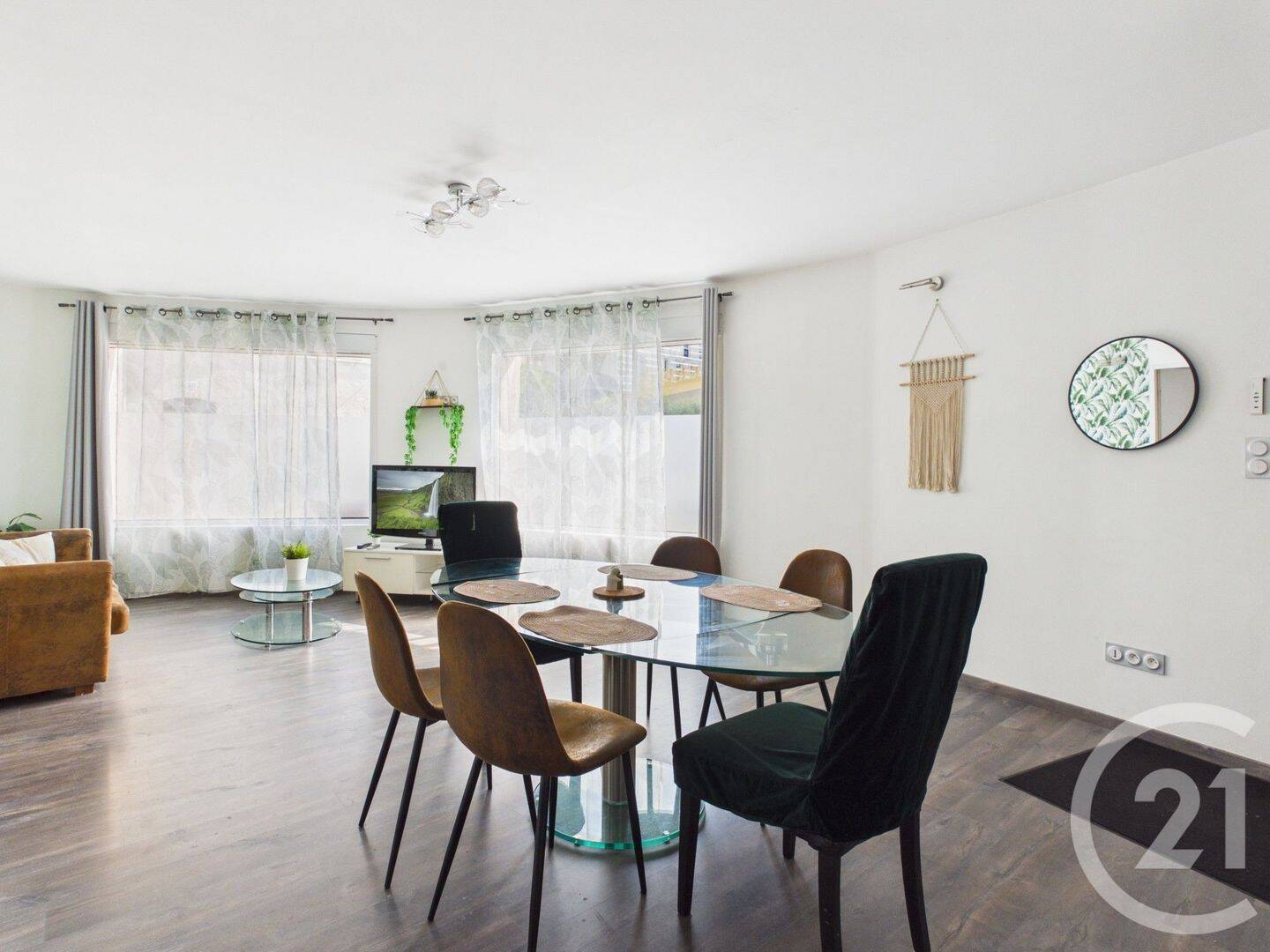 Appartement 3 pièces 60 m² · à La Valette-du-Var · 60,1 m² · 900 €