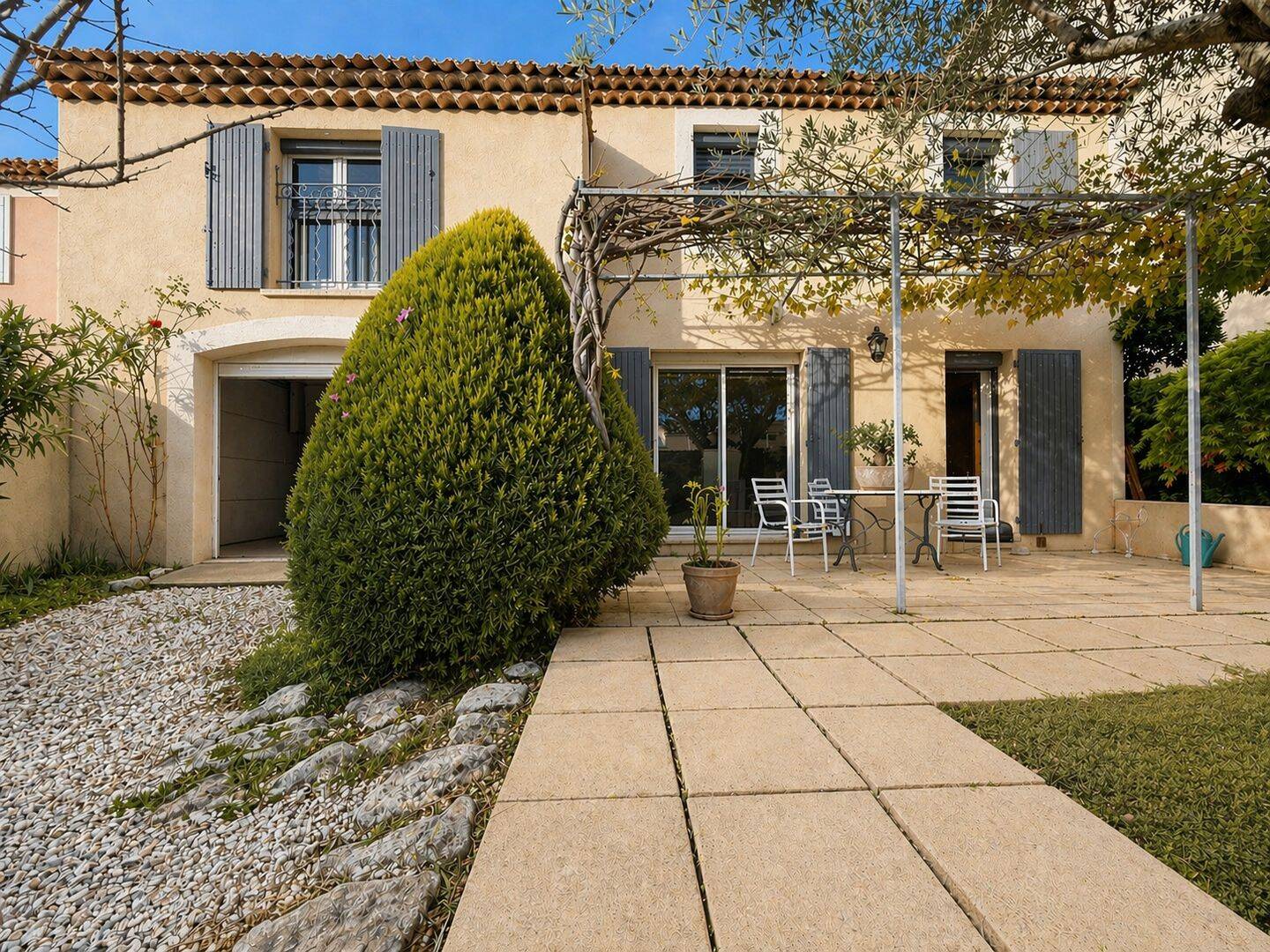 Maison 5 pièces 160 m² · à Aix-en-Provence · 160 m² · 745 000 €