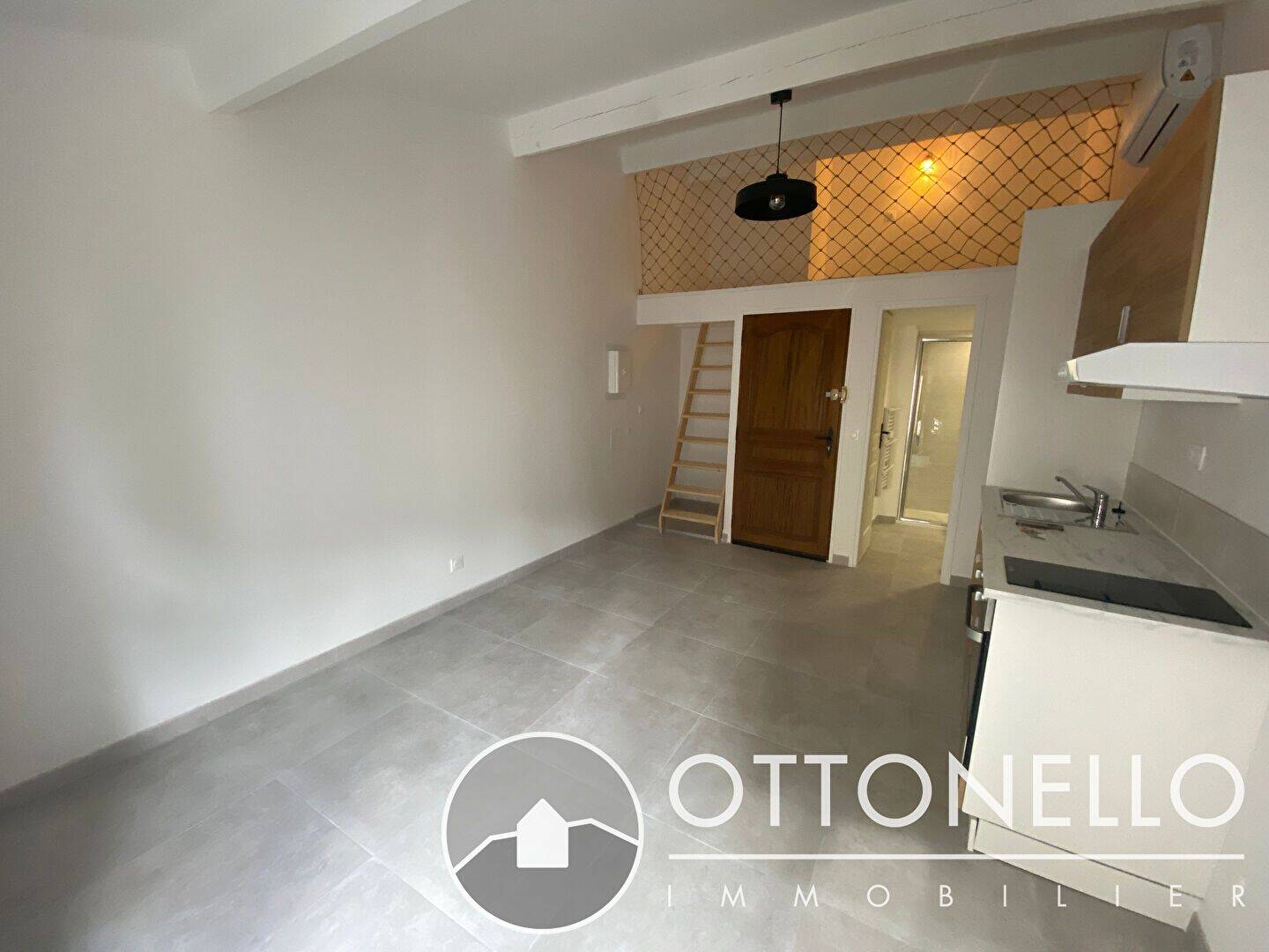 Appartement 2 pièces 21 m² · à Roquebrune-sur-Argens · 21,1 m² · 635 €/mois