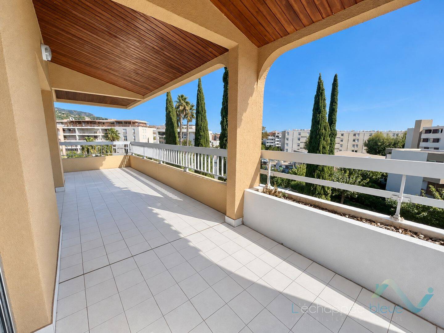 Appartement 3 pièces 70 m² · à Le Lavandou · 70,1 m² · 1 020 €/mois