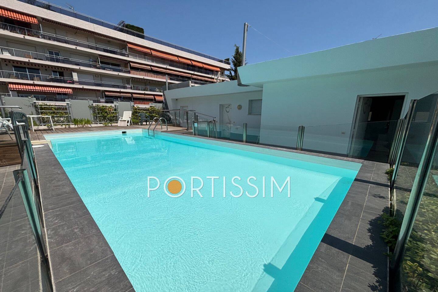 Appartement 2 pièces 32 m² · à Saint-Laurent-du-Var · 32 m² · 236 500 €