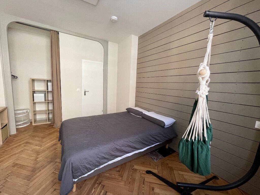 Appartement 1 pièce 15 m² · à Lille · 15 m² · 607 €
